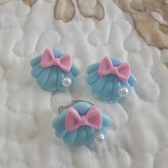 blue yume kawaii scallop seashell earring ring set - Picture 3 of 3
